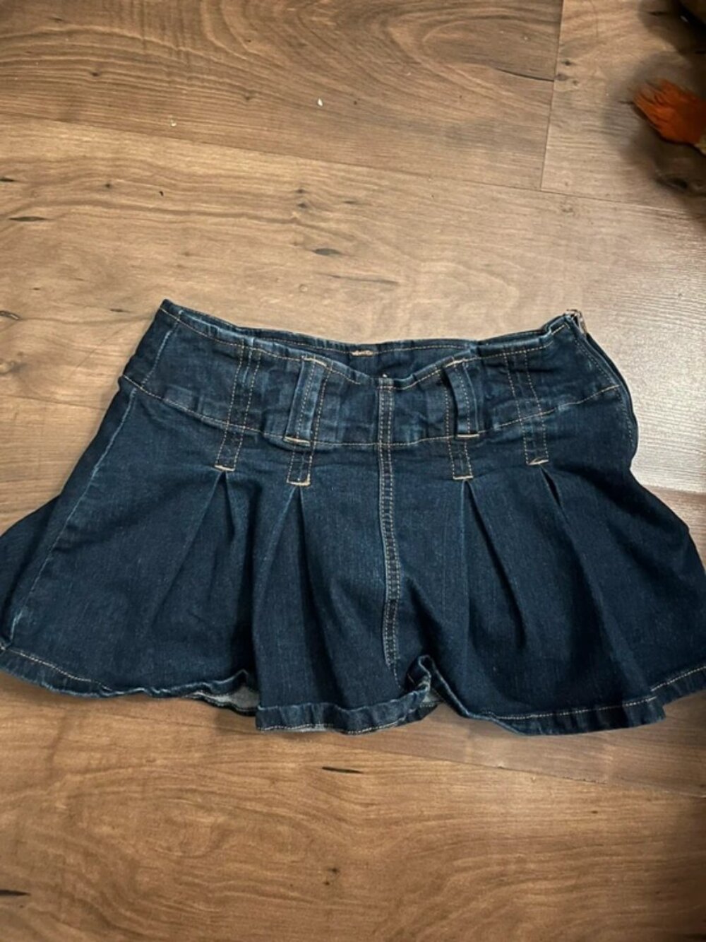 Y2k mini skirt